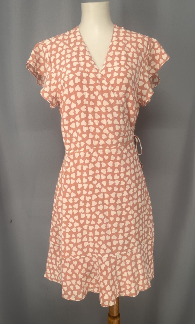 Rails Wrap Dress Womens Medium Pink Silk Hearts Romantic Cottagecore Date Night